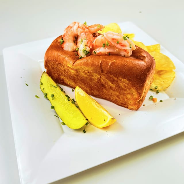 🔥 Garlic Shrimp Roll.